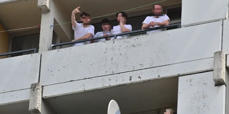 Gjermai/ Familja shqiptare refuzon të kryejë testimin për identifikimin e COVID-19, policia ndërhyn