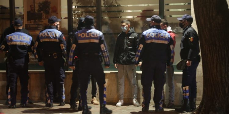 14-vjeçarët në protestë: Sa kemi patur fuqi kemi qëlluar ndaj policisë