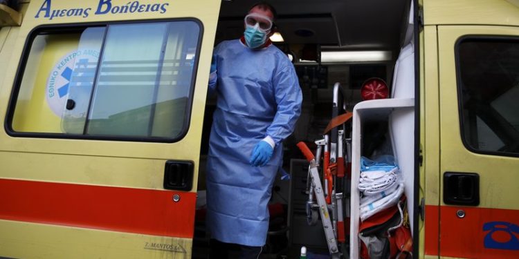 58 pacientë ndërrojnë jetë prej COVID-19 gjatë 24 orëve të fundit në Greqi