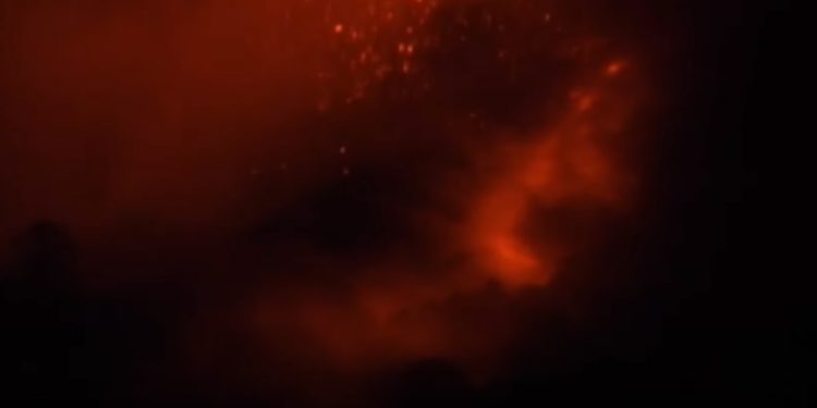 Shpërthen vullkani më i madh i Europës, Etna në Siçili