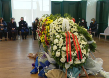 Humbi jetën nga Covid, i jepet lamtumira e fundit pronarit të Fax News