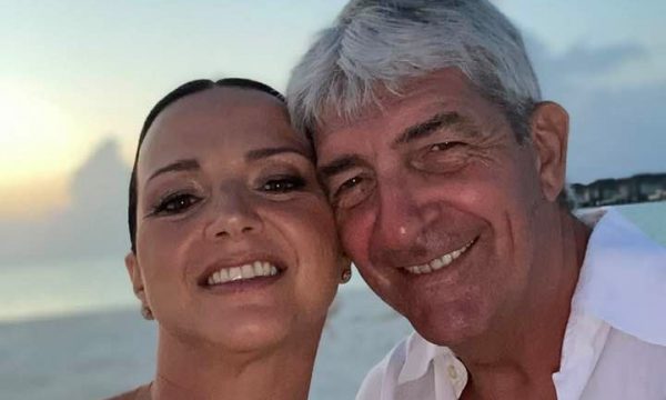 Mesazhi i ndjerë i bashkëshortes për vdekjen e legjendës italiane emocionon rrjetin