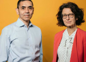 Njeriu që shpiku vaksinën bën parashikimin e keq: Covid do të qendrojë me ne për 10 vjet