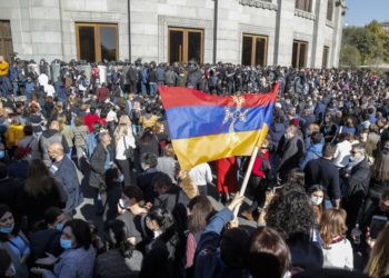 Protesta në Armeni, kërkohet dorëheqja e kryeministrit Pashinian