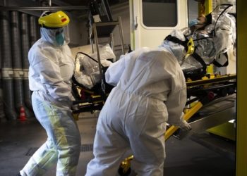 Zjarr në spitalin që trajtonte të infektuarit me COVID-19, ndërrojnë jetë shtatë pacientë