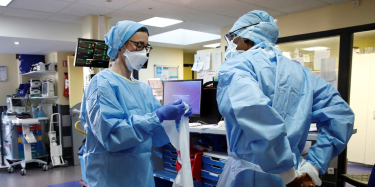 Qendra për Kontrollin dhe Parandalimin e Sëmundjeve në SHBA: Tre muajt e ardhshëm do të jenë më të vështirët