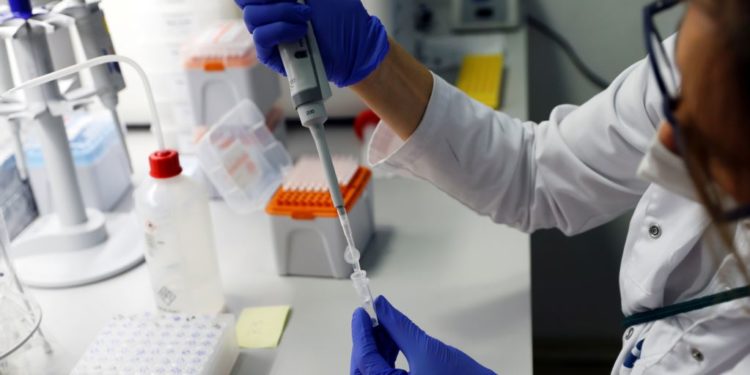 Studimi i ri/Njerëzit me këtë grup gjaku kanë më shumë imunitet ndaj Covid