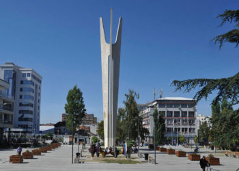 Analiza e DW: Kosova në kolaps politik dhe para atij institucional në kohë pandemie