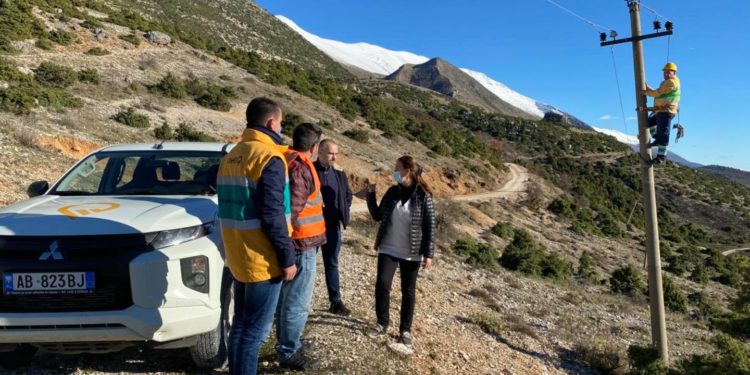 Përfundon investimi i rëndësishëm për furnizimin me energji elektrike në Zagori (FOTO)