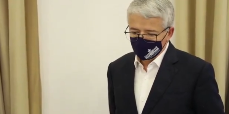 Identifikimi i emigrantëve, Lleshaj i prerë: Pa kartë identiteti nuk do të përfitoni asnjë shërbim