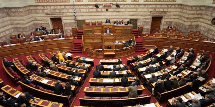 Greqia miraton dekretin për zgjerim në detin Jon! Hapet rruga për zgjidhjen e çështjes me Shqipërinë, tani vendos HAGA