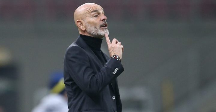 Milan rigjen trajnerin, Pioli rikthehet në pankinë, del negativ në tamponin e fundit