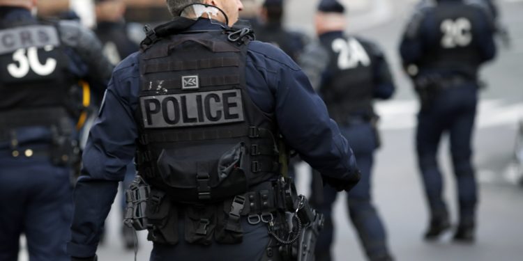 Gjendet i vdekur autori i vrasjen së tre policëve francezë