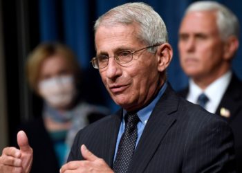 Dr. Fauci: Prej janarit punoj 18 orë në ditë pa pushim