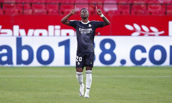 Real Madridi merr një fitore të madhe në Sevilla