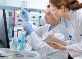 Shkencëtarët zbulojnë ilaçin që parandalon përhapjen e COVID-19 brenda 24 orësh