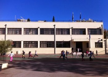 Greqi/ Shkollat do të mbyllen deri më 7 janar