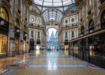 Në Itali mbërrin urgoni me dozat e para të vaksinës antiCovid