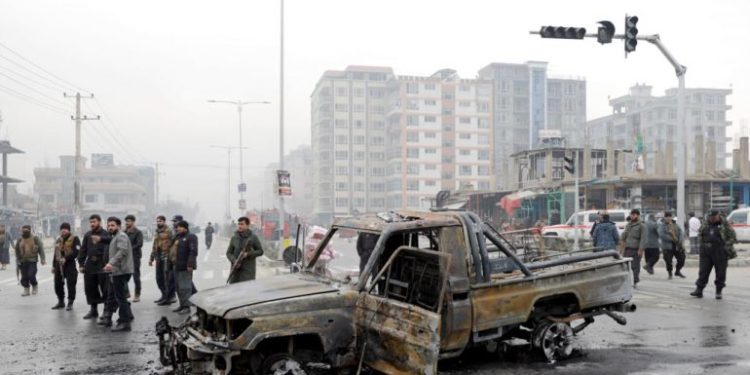 Afganistan/ I vendoset bomba një makine, mbeten të vrarë 8 persona