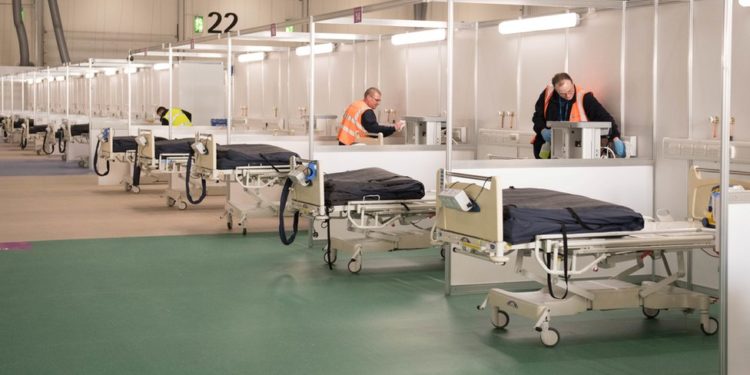 Londra shpall emergjencën, gati 800 pacientë me Covid në ditë shtrohen në spitale