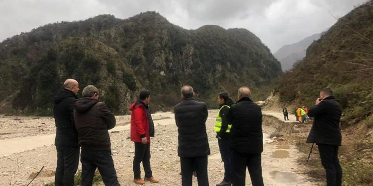 Reshjet në Gjirokastër, Golemi: Jemi në terren me të gjitha strukturat tona, zhbllokuam disa rrugë nëpër fshatra, mbajmë në monitorim pallatin në lagjen ‘Punëtori’