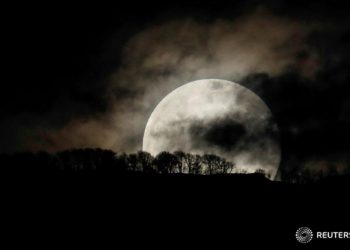 Hëna mbi Dajt pushton mediat e mëdha të botës, autori është fotografi me origjinë nga Tepelena