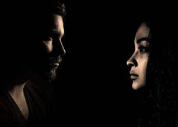 E dinte beqar, por i doli i martuar prej 20 vitesh, historia tronditëse e studentes në Tiranë. Si qëndroi e lidhur 2 vjet derisa çështja përfundoi në polici