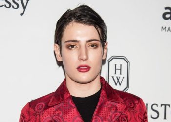 Ky person jetoi 3 muaj në aeroport pasi i frikësohej COVID-19