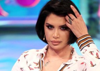 Çiljeta çdo ditë në spitalin “Shefqet Ndroqi”, i ati në gjendje të rëndë me Covid