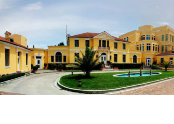 Ambasada amerikane në Shqipëri nxjerr rregulla të reja për ata që duan të udhëtojnë drejt SHBA