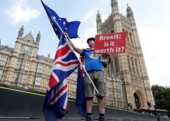 Pas Brexitit, shumë kompani largohen nga Britania