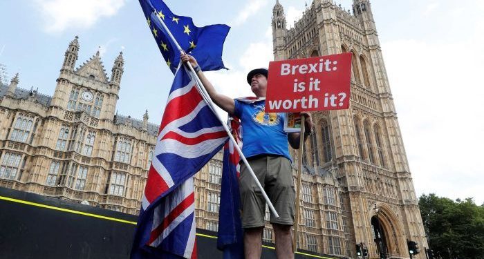 Pas Brexitit, shumë kompani largohen nga Britania