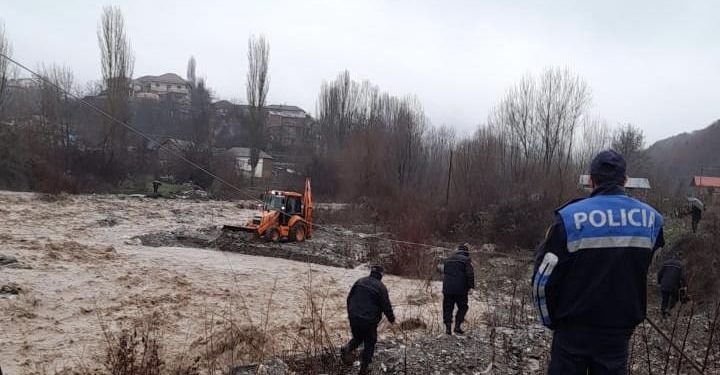 Reshje të dendura, ja si paraqitet situata në të gjithë vendin