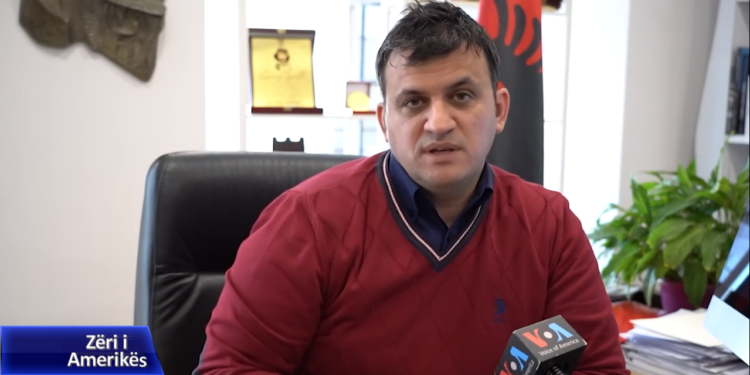 Flamur Golemi shpjegon për ‘Zërin e Amerikës’ projektet e mëdha për Gjirokastrën gjatë vitit 2021 (VIDEO)