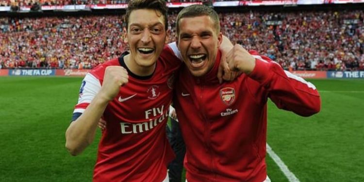 Podolski: Nuk përjashtohet një lojtar si Ozil, Arsenali gaboi totalisht