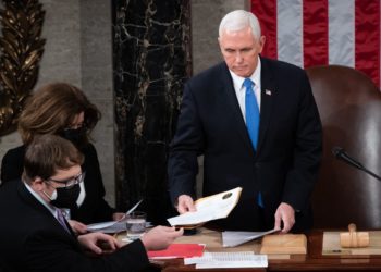 Kongresi i SHBA rifillon seancën pas dhunës/ Pence: Dënojmë në mënyrën më të ashpër atë që ndodhi