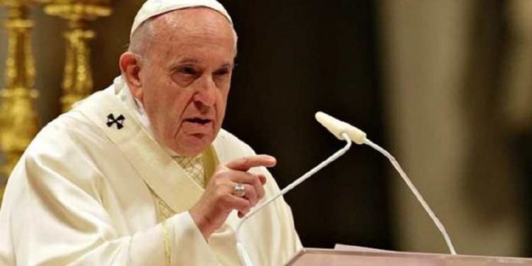 Papa Françesku komenton sulmin në Kapitol: Njerëzit që punojnë kundër demokracisë duhet të dënohen