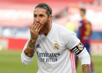 Liverpooli futet në garë për Ramosin