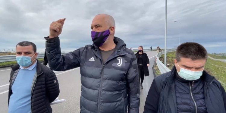 Dalin pamjet/ Ky është vendi ku do ndërtohet spitali i premtuar nga Erdogan, Rama shkon për inspektim