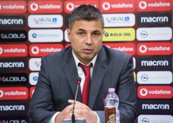 Bushi: Jam pa kontratë, pres vendimin e Dukës