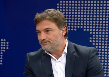 Ish-deputeti i PD humb babain: Pati një jetë plot vuajtje e sakrificë