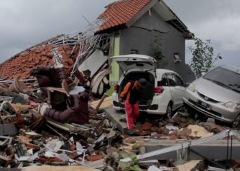 Rritet në 73 numri i viktimave nga tërmeti në Indonezi