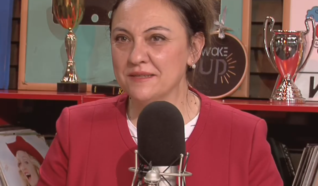 Mjekja: Vaksina nuk ndërhyn në ADN-në e njeriut, 1 në 10 persona efekte të lehta pas vaksinimit