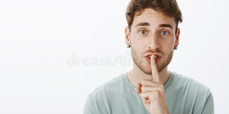 7 gënjeshtrat më të shpeshta që thonë meshkujt