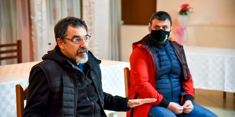 PS vijon fushatën në Gjirokastër, opozita pret Bashën të qartësohet. Çuçi mbledh socialistën në Lunxhëri: Ata përfaqësojnë të shkuarën e rrëmujës dhe rrënimit që Shqipëria e pagoi shtrenjtë