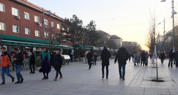 Mbi 8000 raste aktive me COVID-19 në Kosovë, Prishtina mbetet qyteti me numrin më të lartë të të infektuarve