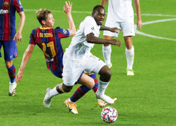 Bajerni interesohet për mesfushorin e Barcelonës, katalanasit kanë gati zëvendësuesin