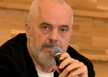 A ka oligarkë në Shqipëri? Rama thotë nuk ka, por ka të pasur më të pasur që kontribuojnë për rindërtim