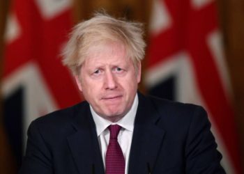 Boris Johnson: Do t’i shtojmë masat ndaj COVID-19 në vijim