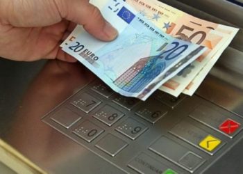 Furnizoi makinën me euro të falsifikuara, arrestohet 25-vjeçari nga Tepelena